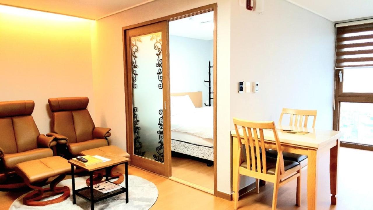 Residence Hotel K Okpo Кодже Экстерьер фото
